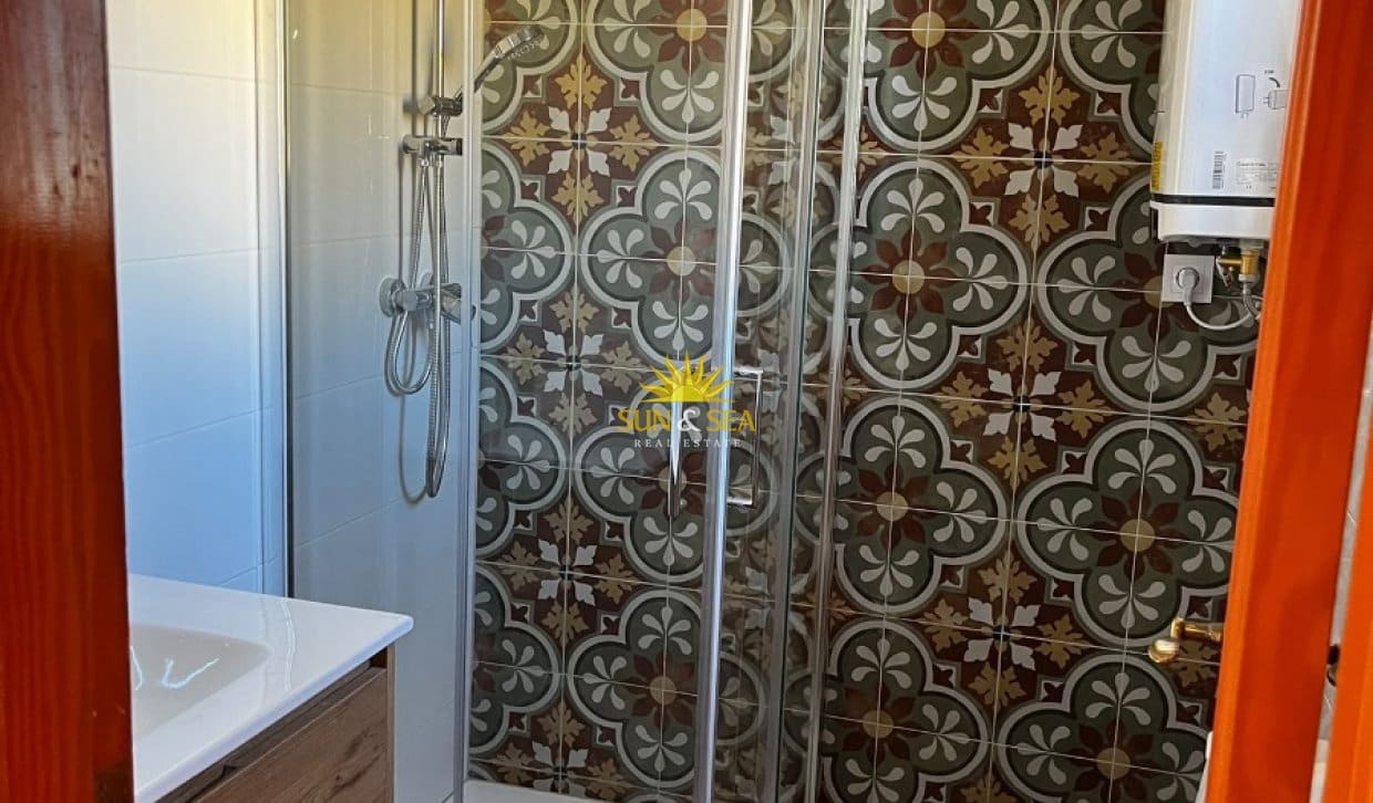 1 soverom Leilighet til leie i Torrevieja med svømmebasseng - € 750 (Ref: 10118114)