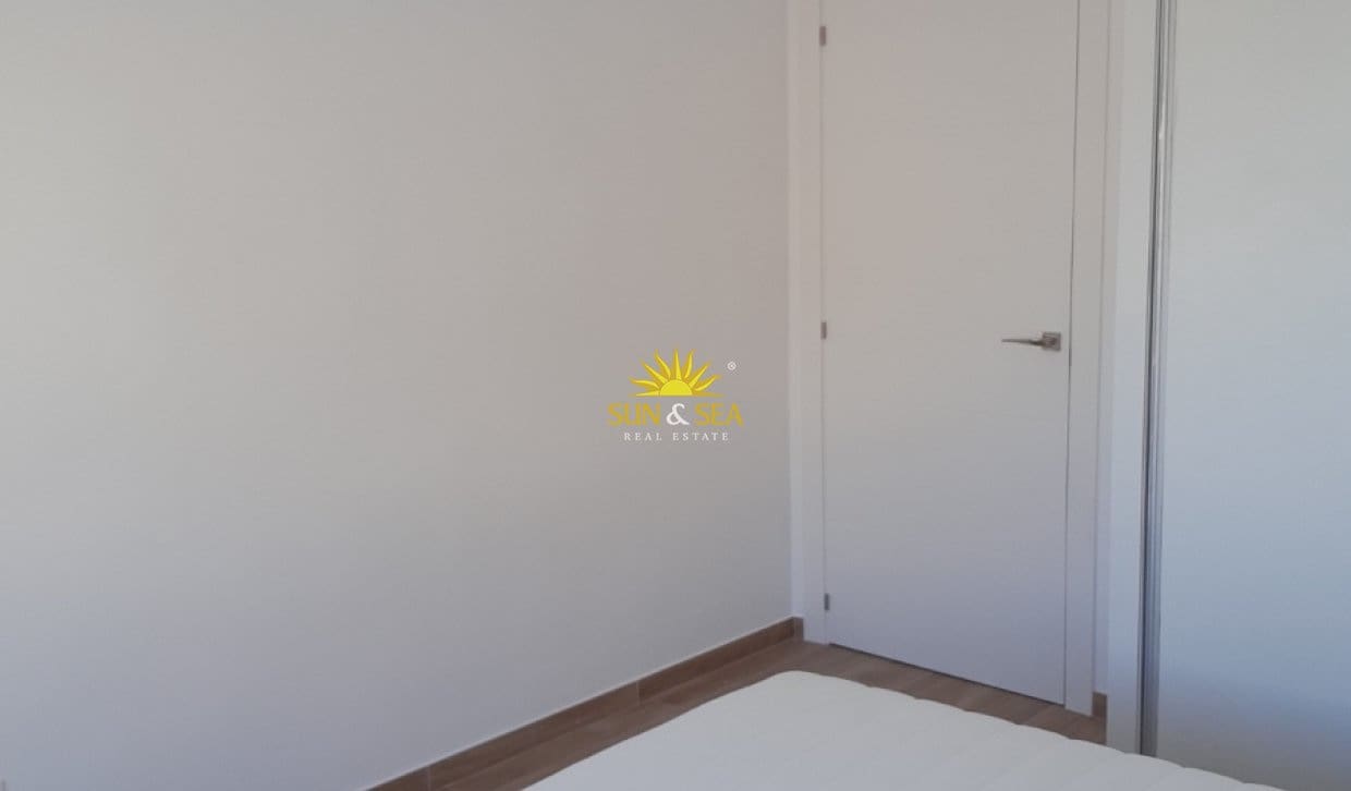 2 bedroom Apartment for rent in El Campello - € 1,075 (Ref: 10118115)