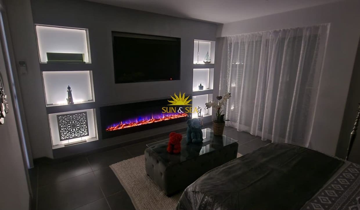 3 bedroom Apartment for holiday rental in Benidorm with garage - € 1,600 (Ref: 10118116)