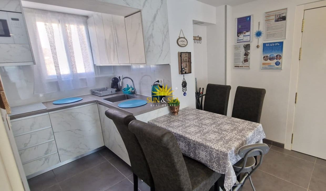 3 bedroom Apartment for holiday rental in Benidorm with garage - € 1,600 (Ref: 10118116)