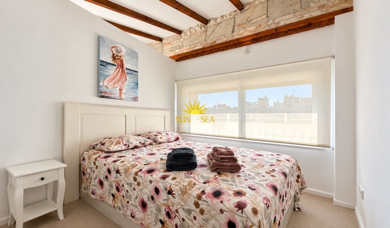 2 bedroom Apartment for rent in Alicante / Alacant city - € 1,375 (Ref: 10118117)