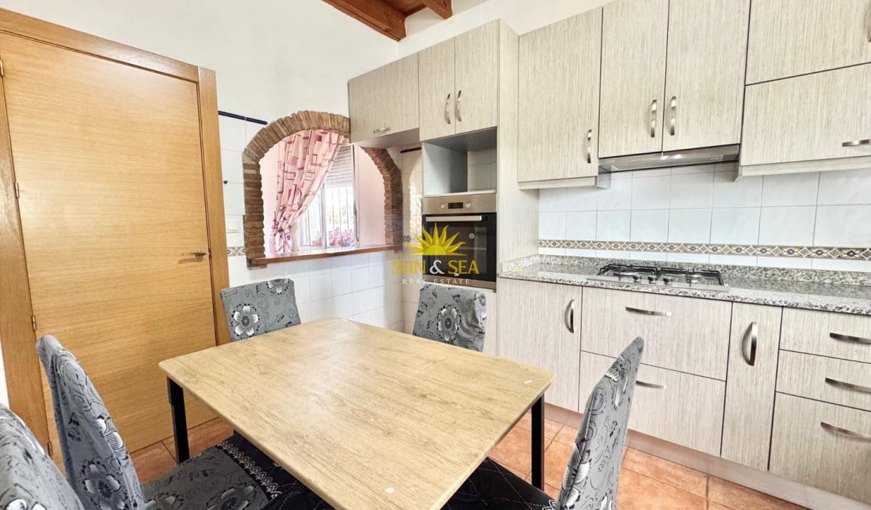 3 bedroom Apartment for rent in Dolores - € 900 (Ref: 10120552)