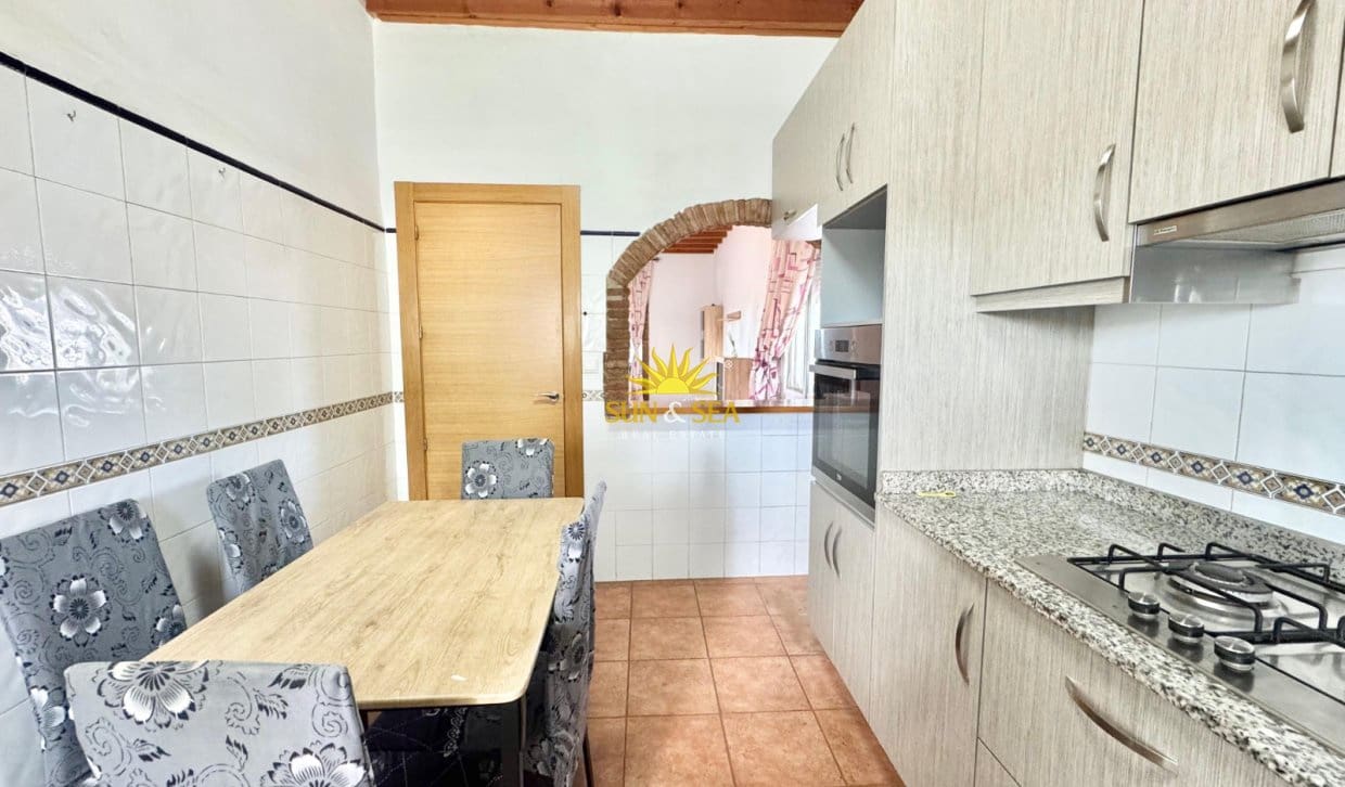 3 bedroom Apartment for rent in Dolores - € 900 (Ref: 10120552)