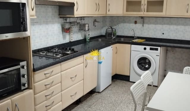 4 bedroom Apartment for rent in Florida Alta, Alicante / Alacant city - € 1,240 (Ref: 10120553)