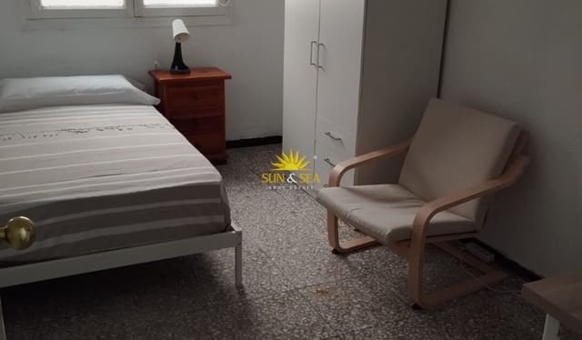 4 bedroom Apartment for rent in Florida Alta, Alicante / Alacant city - € 1,240 (Ref: 10120553)