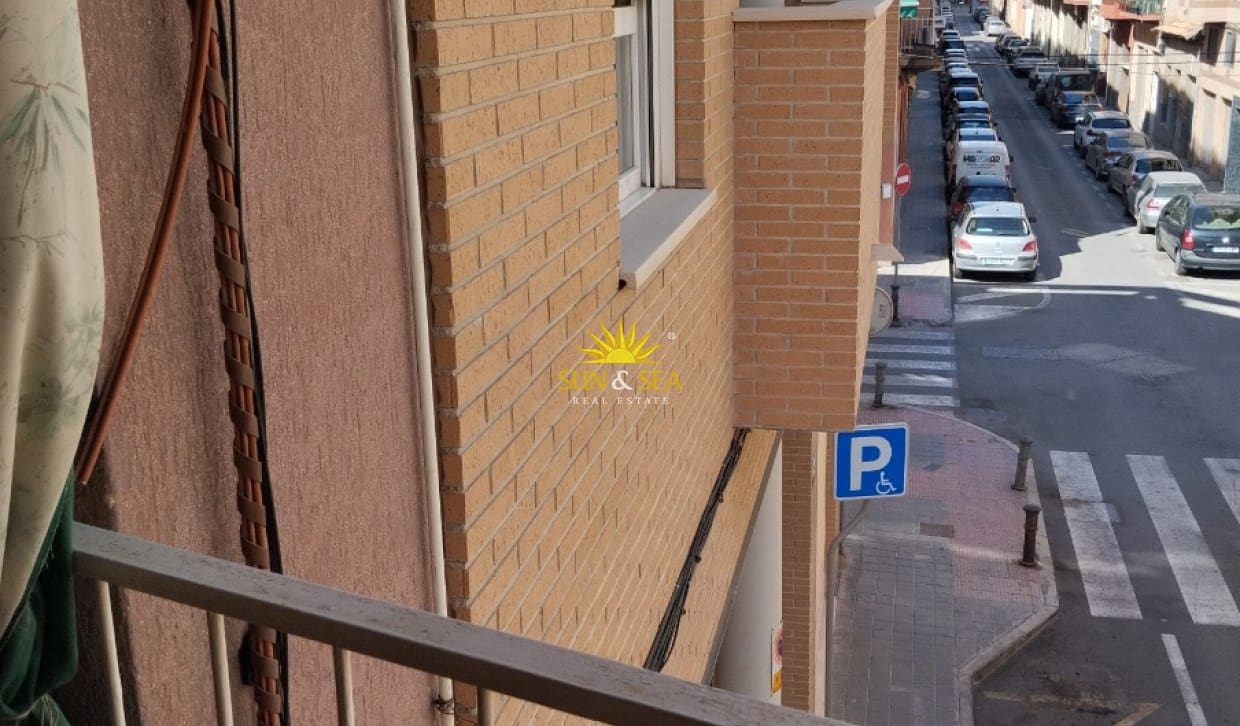 4 bedroom Apartment for rent in Alicante / Alacant city - € 1,240 (Ref: 10120553)