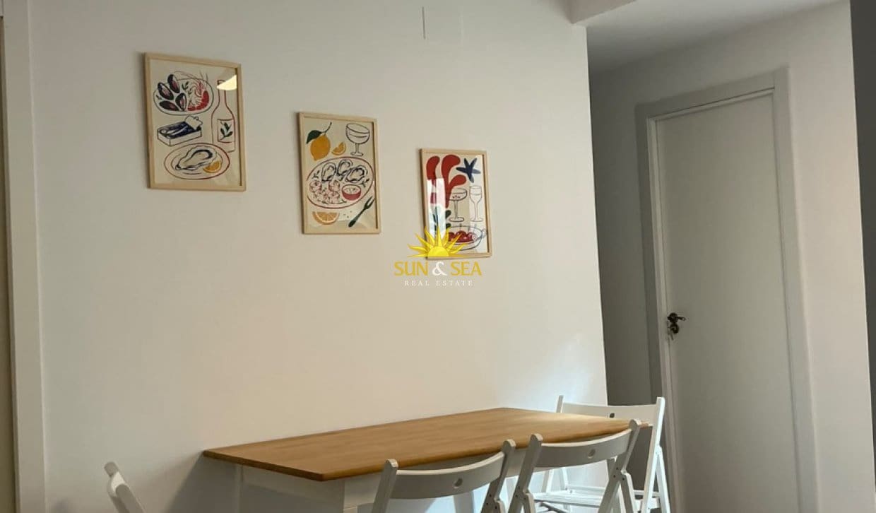5 bedroom Apartment for rent in Alicante / Alacant city - € 1,900 (Ref: 10120554)
