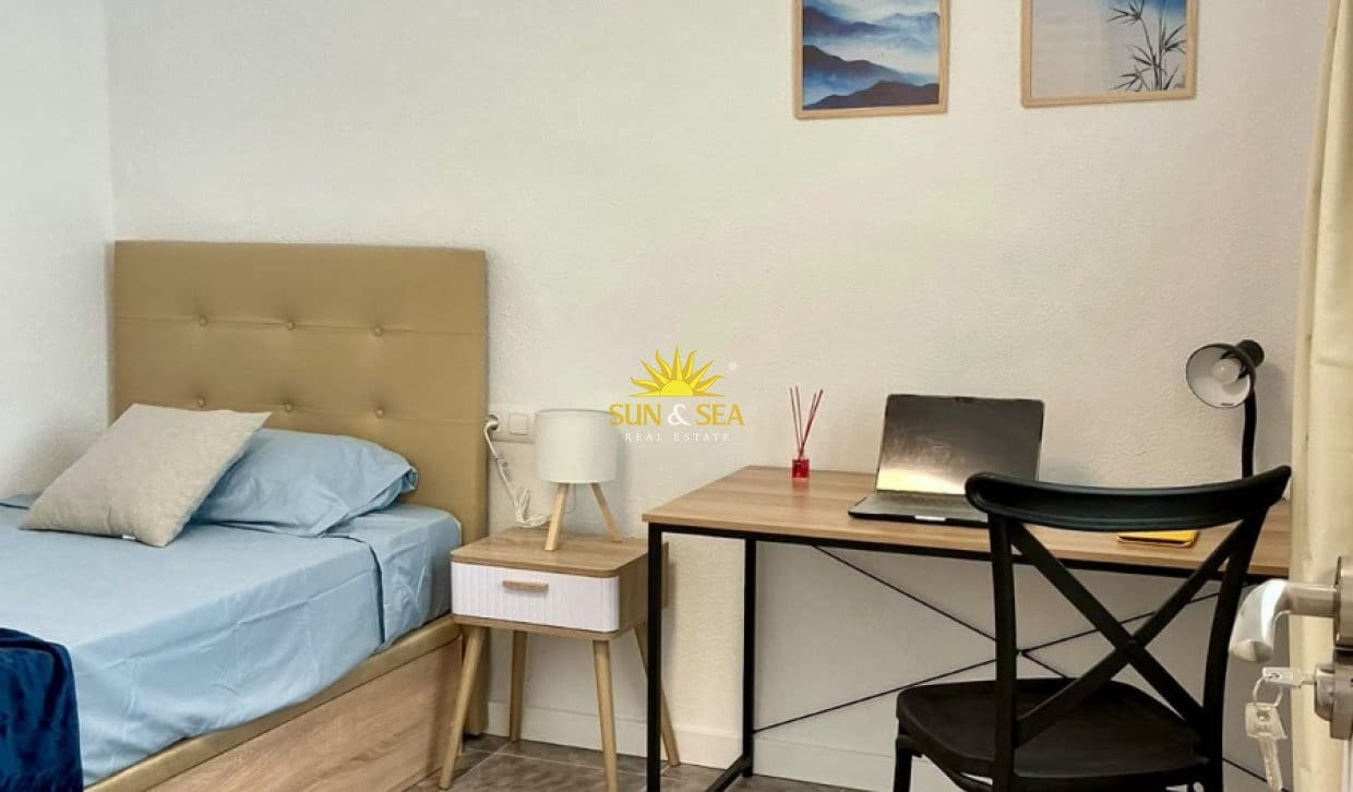 5 bedroom Apartment for rent in Alicante / Alacant city - € 1,900 (Ref: 10120554)