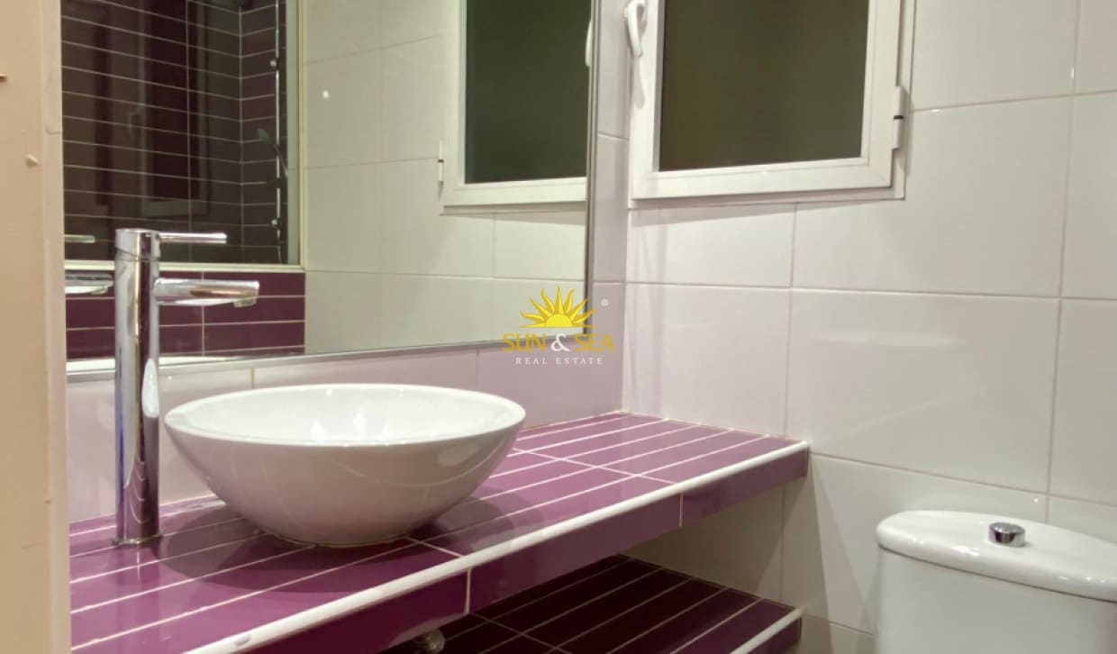 5 bedroom Apartment for rent in Alicante / Alacant city - € 1,900 (Ref: 10120554)