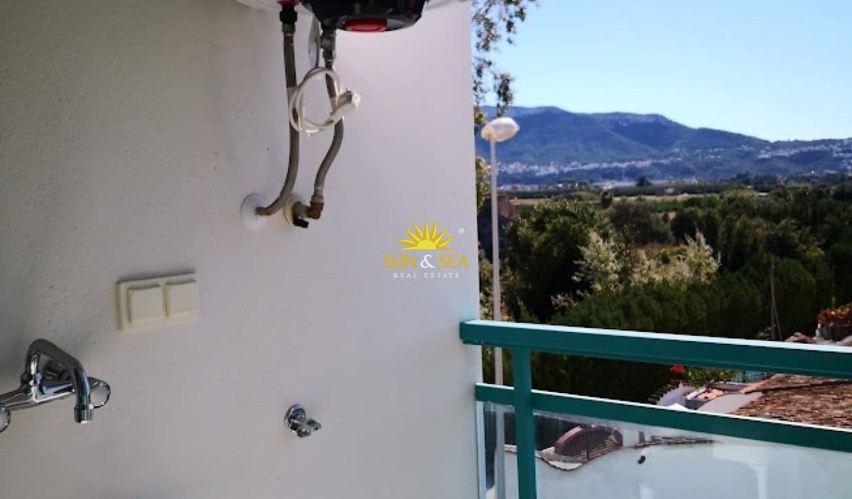 2 soverom Leilighet til leie i Denia med svømmebasseng garasje - € 1 100 (Ref: 10120775)