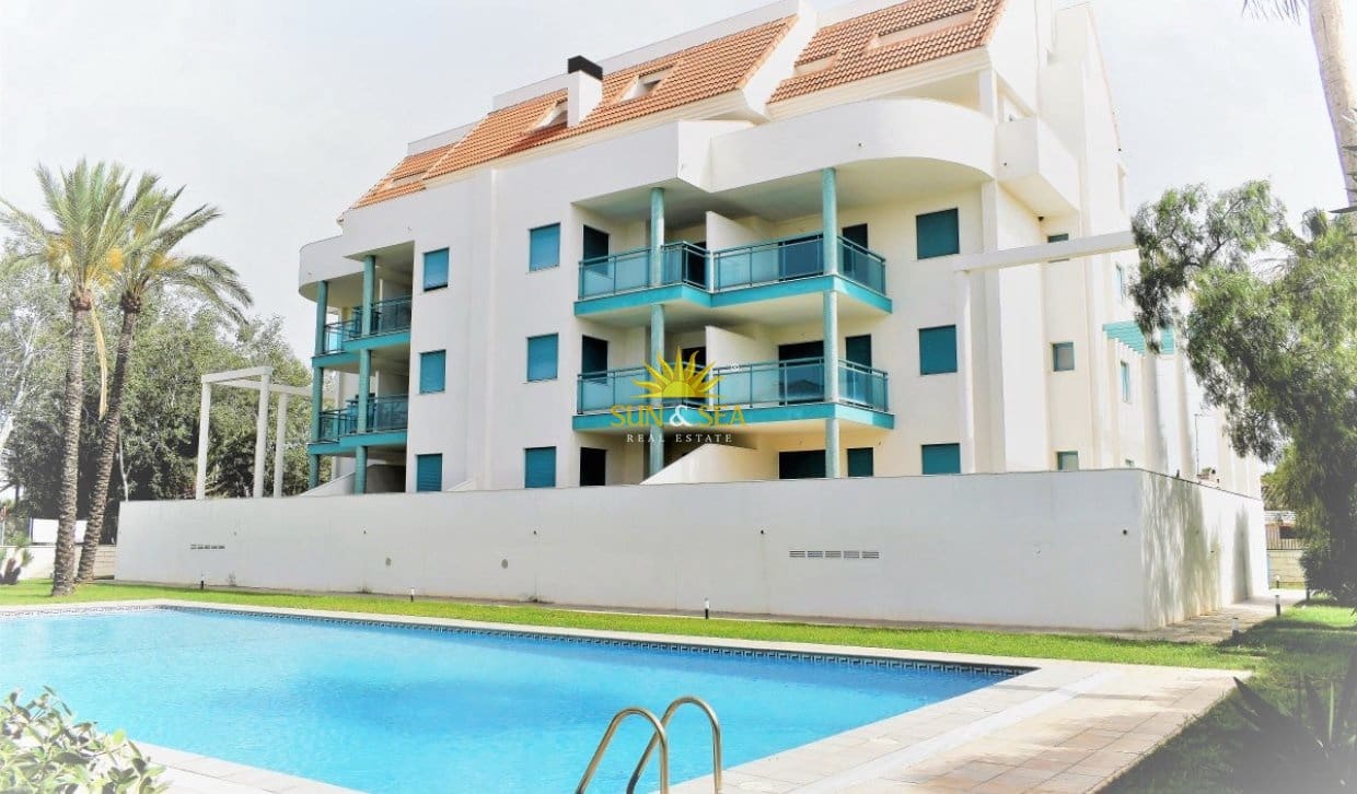 2 soverom Leilighet til leie i Denia med svømmebasseng garasje - € 1 100 (Ref: 10120775)