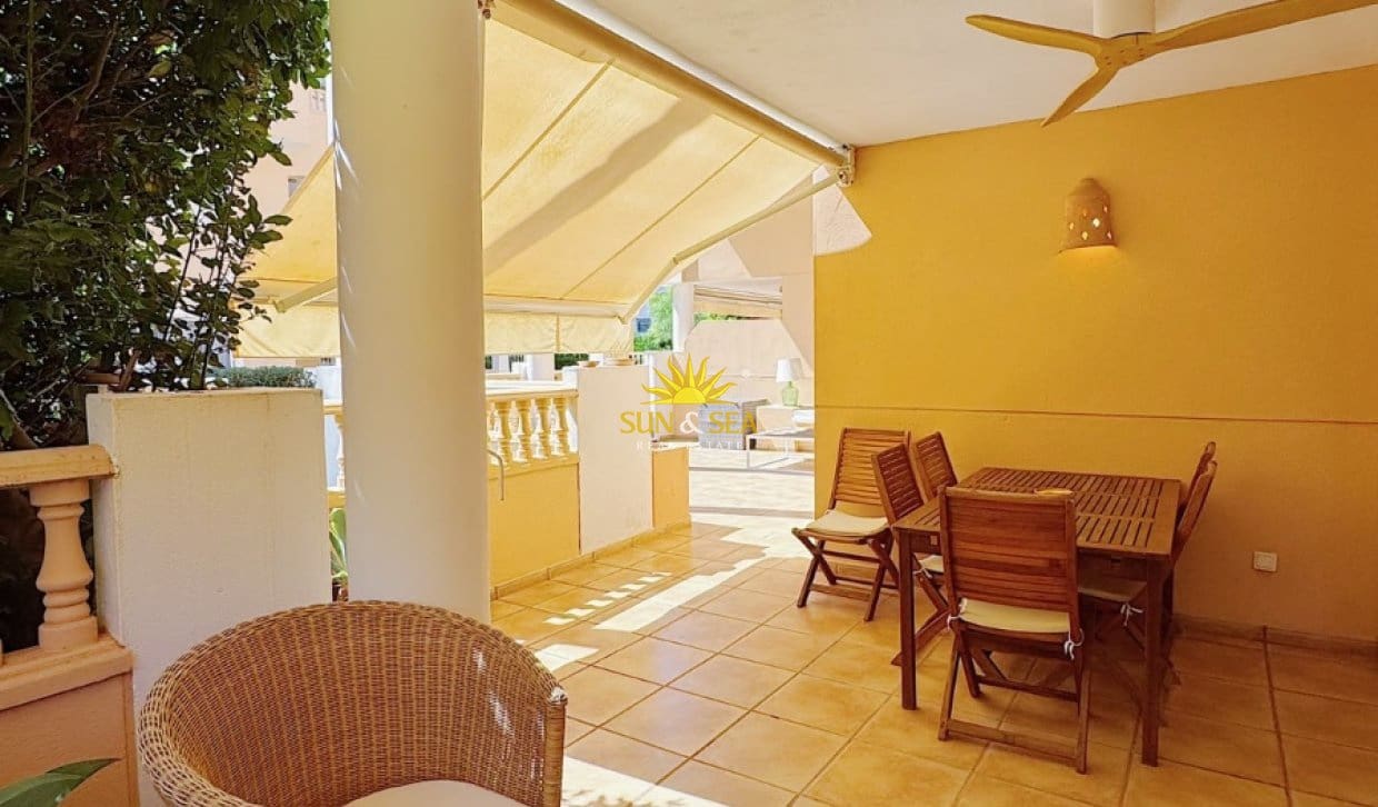 3 sypialnia Apartament na kwatery wakacyjne w Javea / Xabia z basenem garażem - 1 700 € (Ref: 10120903)