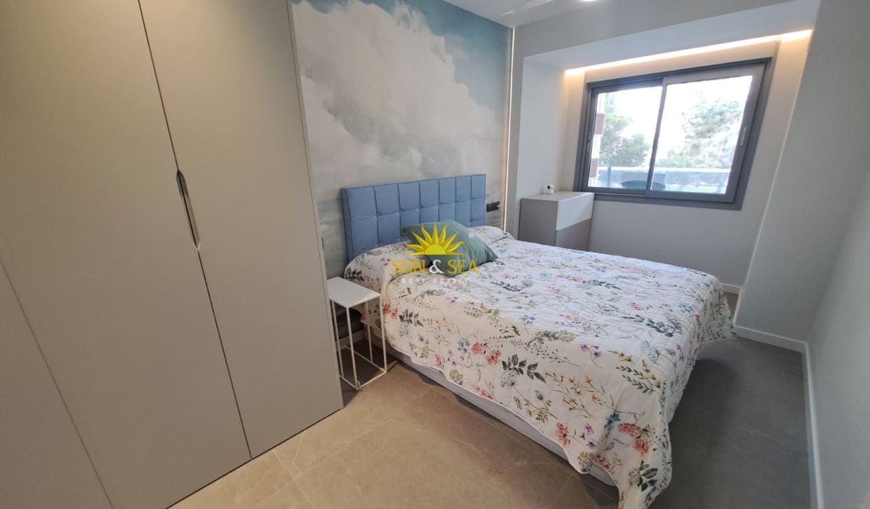 3 soverom Leilighet til salgs i Alicante by med svømmebasseng garasje - € 1 600 (Ref: 10120905)