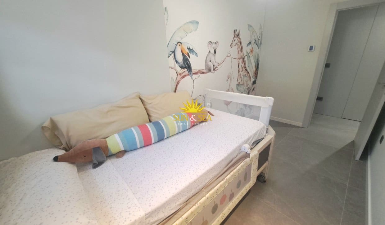 3 soverom Leilighet til salgs i Alicante by med svømmebasseng garasje - € 1 600 (Ref: 10120905)
