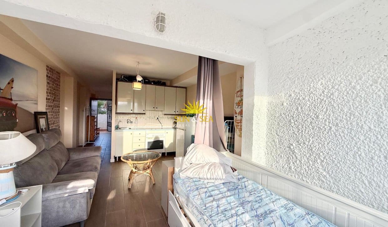 1 quarto Apartamento para arrendar em Guardamar del Segura - 650 € (Ref: 10121067)