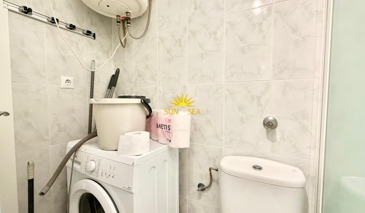1 quarto Apartamento para arrendar em Guardamar del Segura - 650 € (Ref: 10121067)