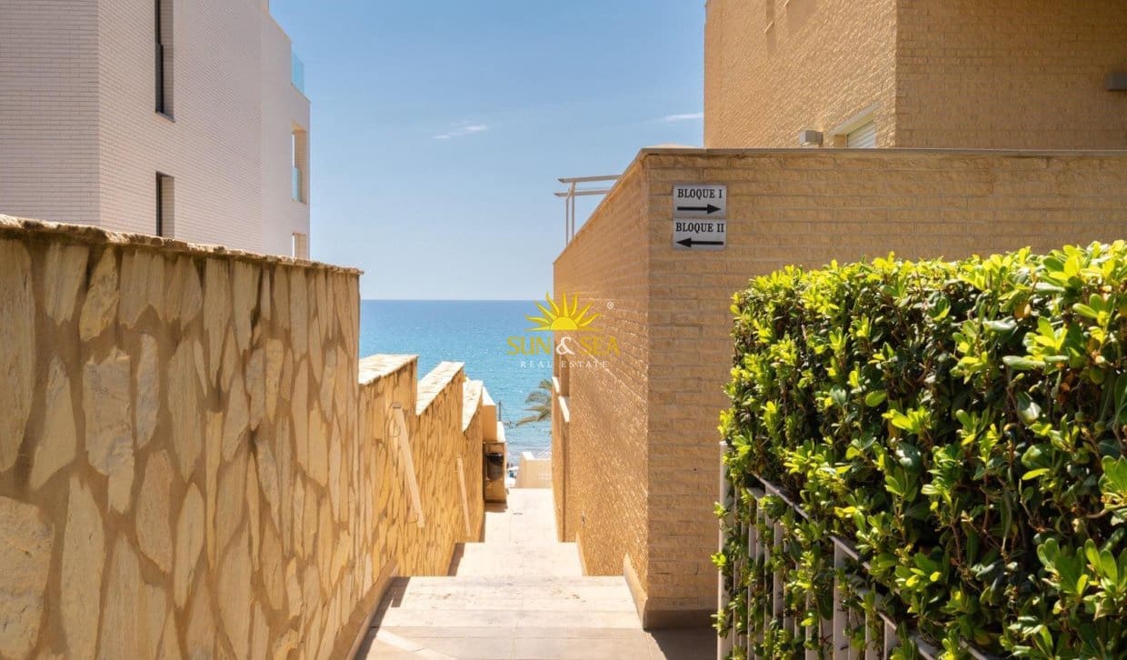 2 soverom Leilighet til salgs i El Campello med garasje - € 1 600 (Ref: 10124663)