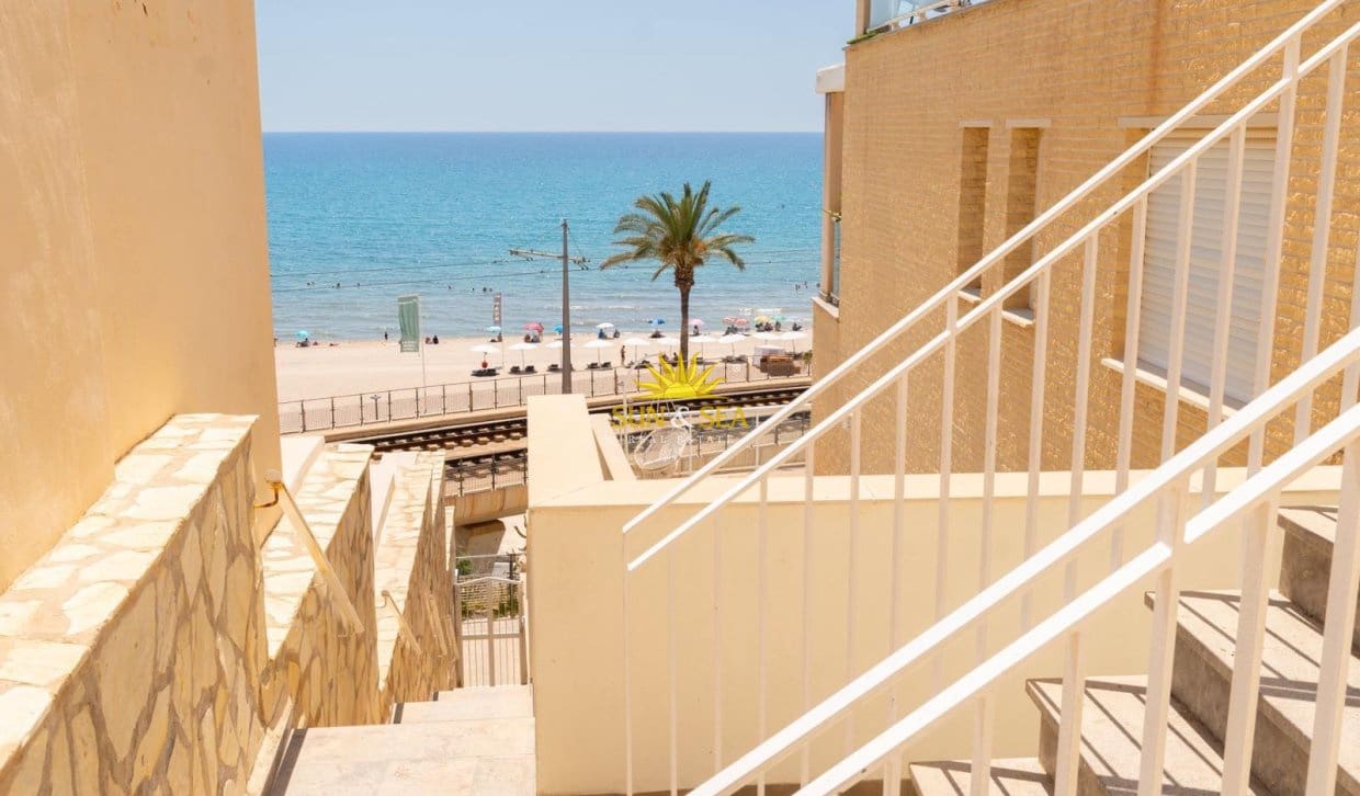 2 soverom Leilighet til salgs i El Campello med garasje - € 1 600 (Ref: 10124663)