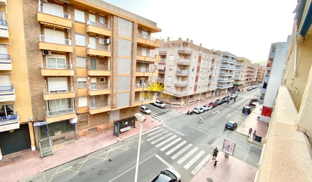 2 soveværelse Lejlighed til salg i Torrevieja - € 199.000 (Ref: 10124664)