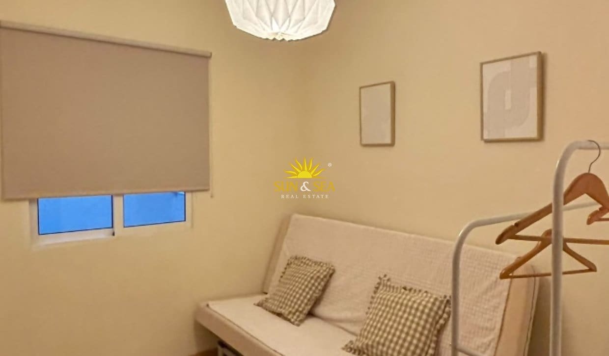 3 camera da letto Appartamento da affittare in Alicante citta - 1.100 € (Rif: 10125020)