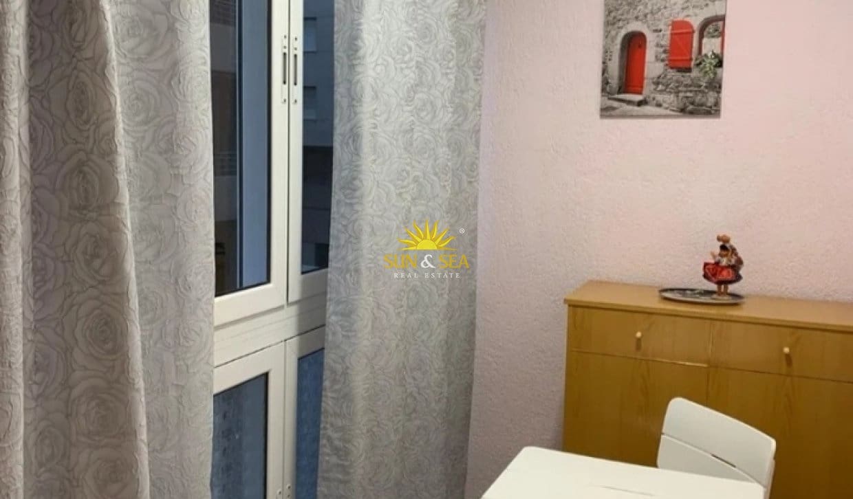 2 soverom Leilighet til salgs i Santa Pola - € 850 (Ref: 10125148)