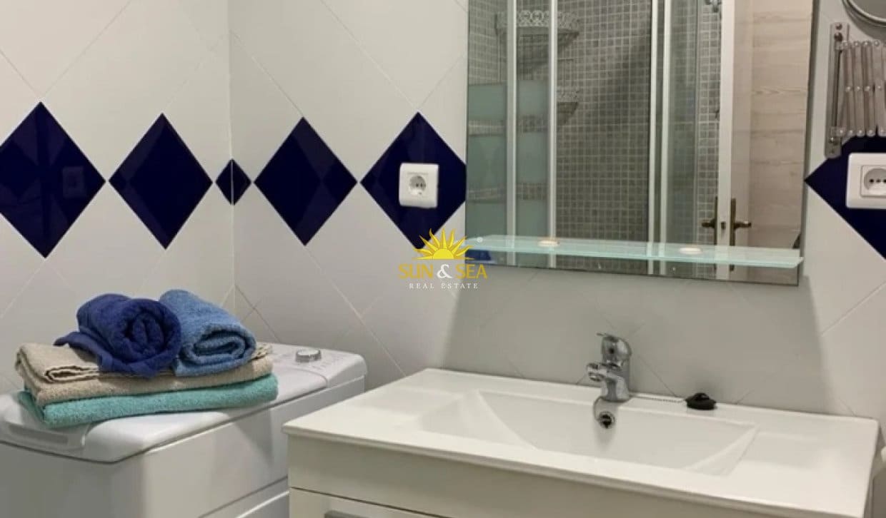 2 soverom Leilighet til salgs i Santa Pola - € 850 (Ref: 10125148)
