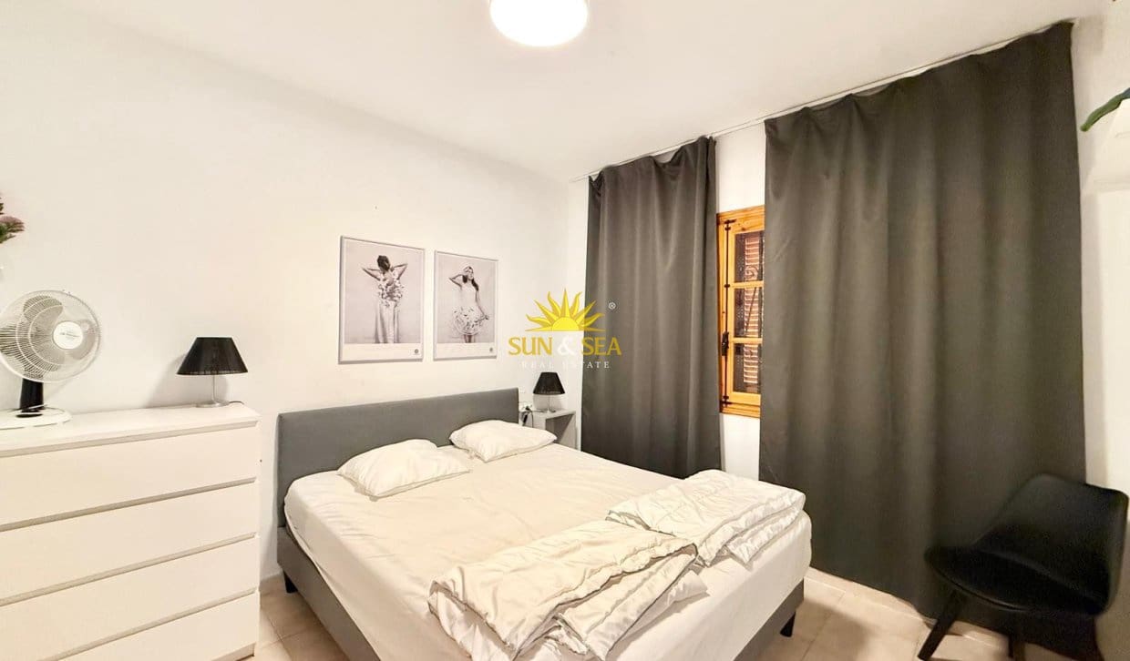 2 slaapkamer Appartement voor vakantieverhuur in Torrevieja - € 700 (Ref: 10125150)