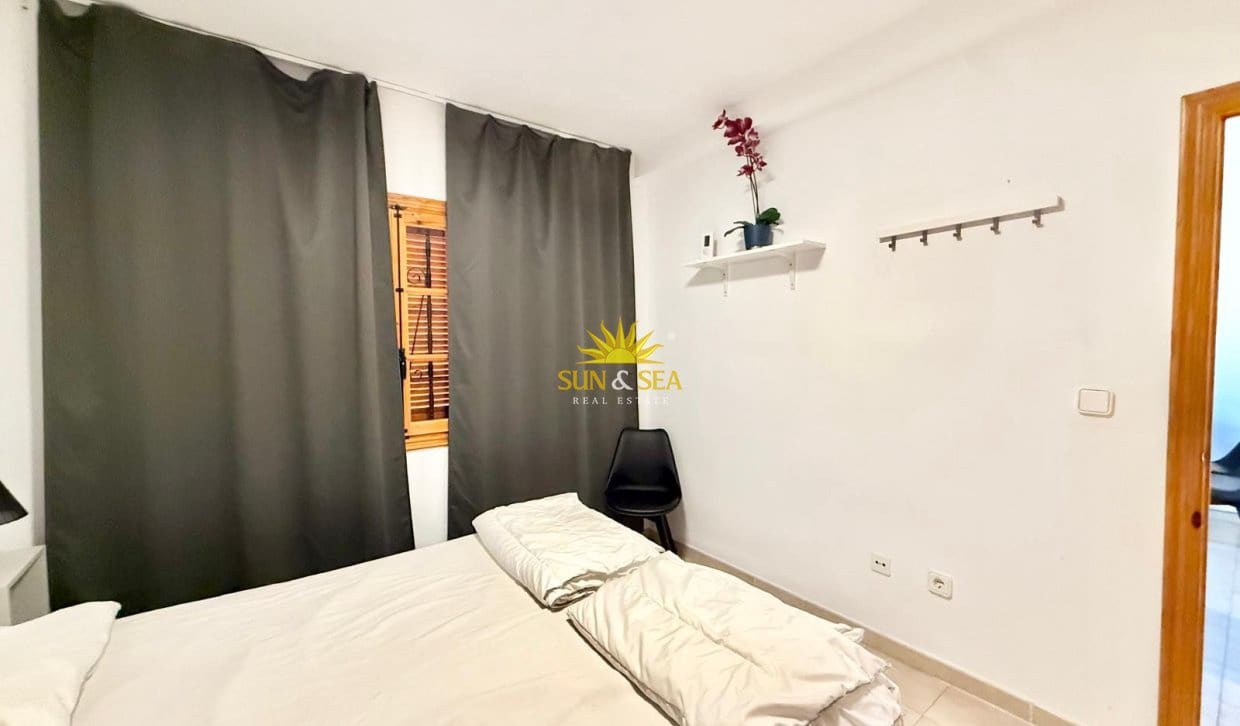 2 slaapkamer Appartement voor vakantieverhuur in Torrevieja - € 700 (Ref: 10125150)