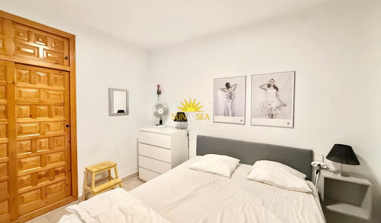 2 slaapkamer Appartement voor vakantieverhuur in Torrevieja - € 700 (Ref: 10125150)