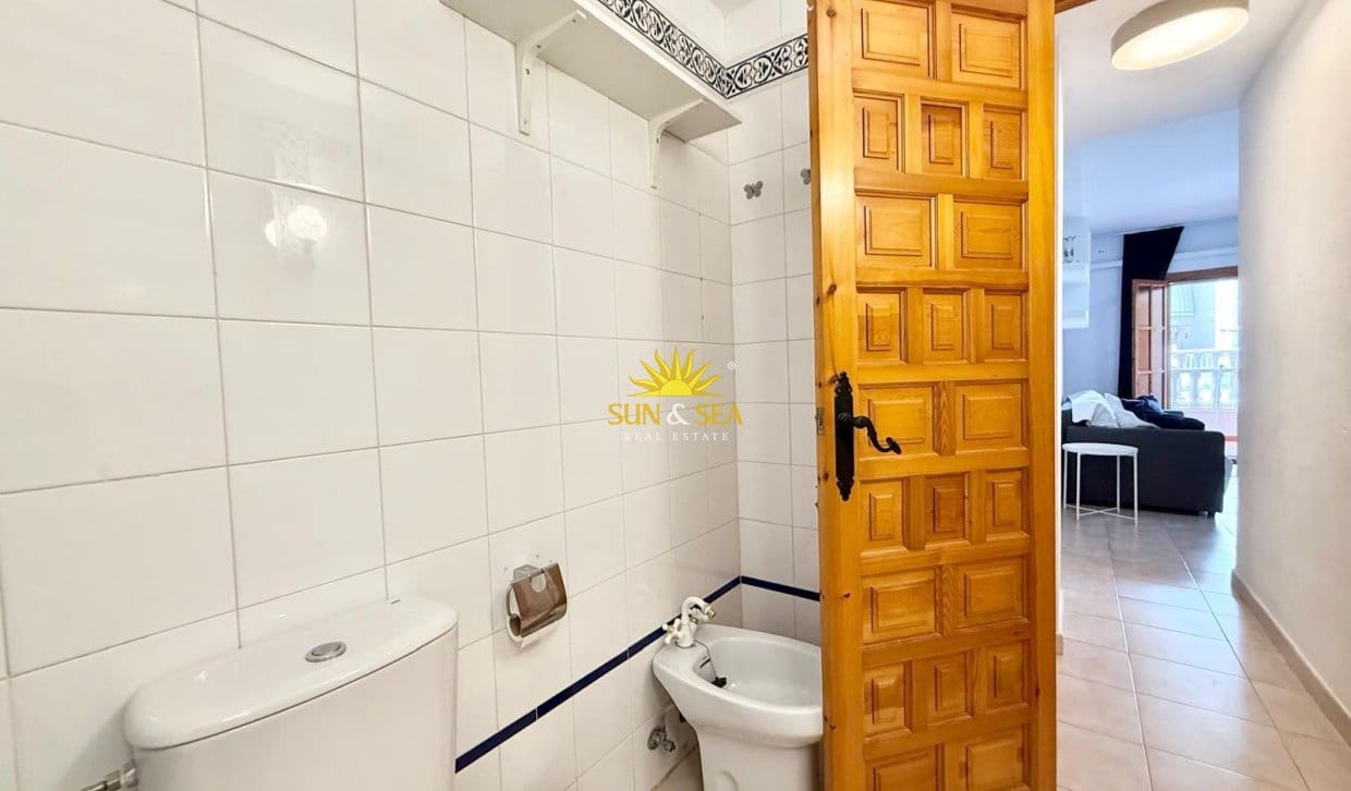 2 slaapkamer Appartement voor vakantieverhuur in Torrevieja - € 700 (Ref: 10125150)