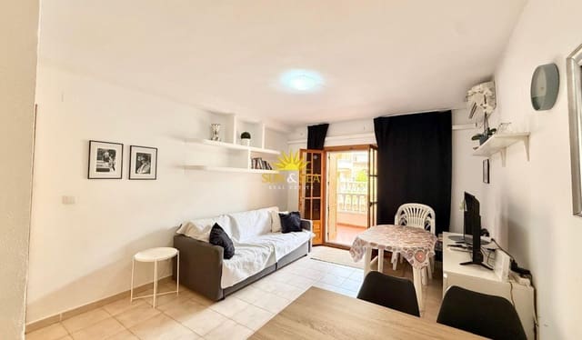 2 slaapkamer Appartement voor vakantieverhuur in Playa de los Locos, Torrevieja - € 700 (Ref: 10125150)