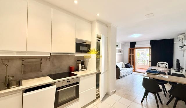 2 slaapkamer Appartement voor vakantieverhuur in Playa de los Locos, Torrevieja - € 700 (Ref: 10125150)