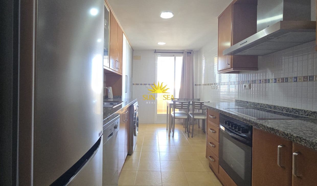 Penthouse de 3 chambres à louer à Alicante ville avec piscine garage - 1 800 € (Ref: 10127314)