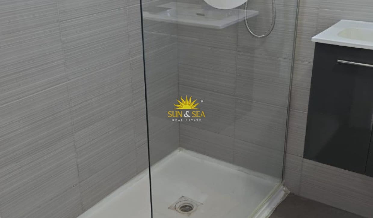 2 bedroom Townhouse for rent in Finestrat with pool garage - € 1,400 (Ref: 10130449)