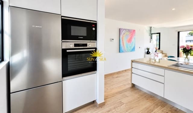 Villa/Maison de 3 chambres à louer à Finestrat Pueblo, Finestrat avec piscine garage - 2 100 € (Ref: 10130450)