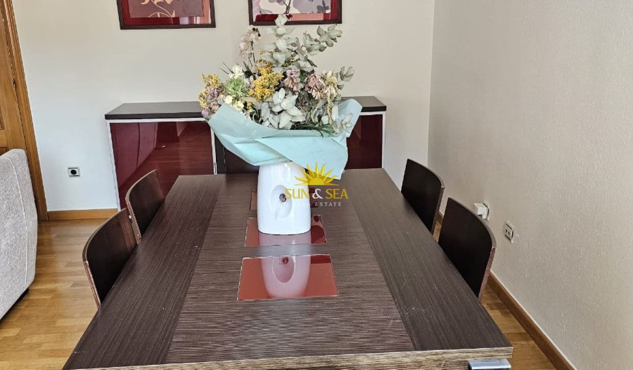 3 bedroom Apartment for rent in Alicante / Alacant city with pool garage - € 1,300 (Ref: 10130638)
