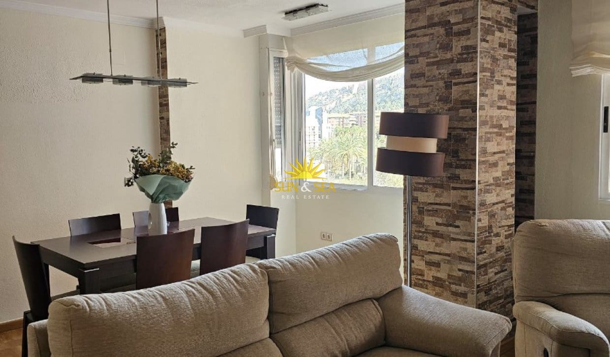 3 bedroom Apartment for rent in Alicante / Alacant city with pool garage - € 1,300 (Ref: 10130638)