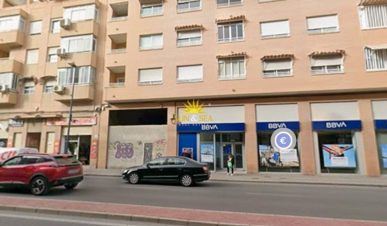 1 camera da letto Commerciale da affittare in Alicante citta - 1.200 € (Rif: 10130839)