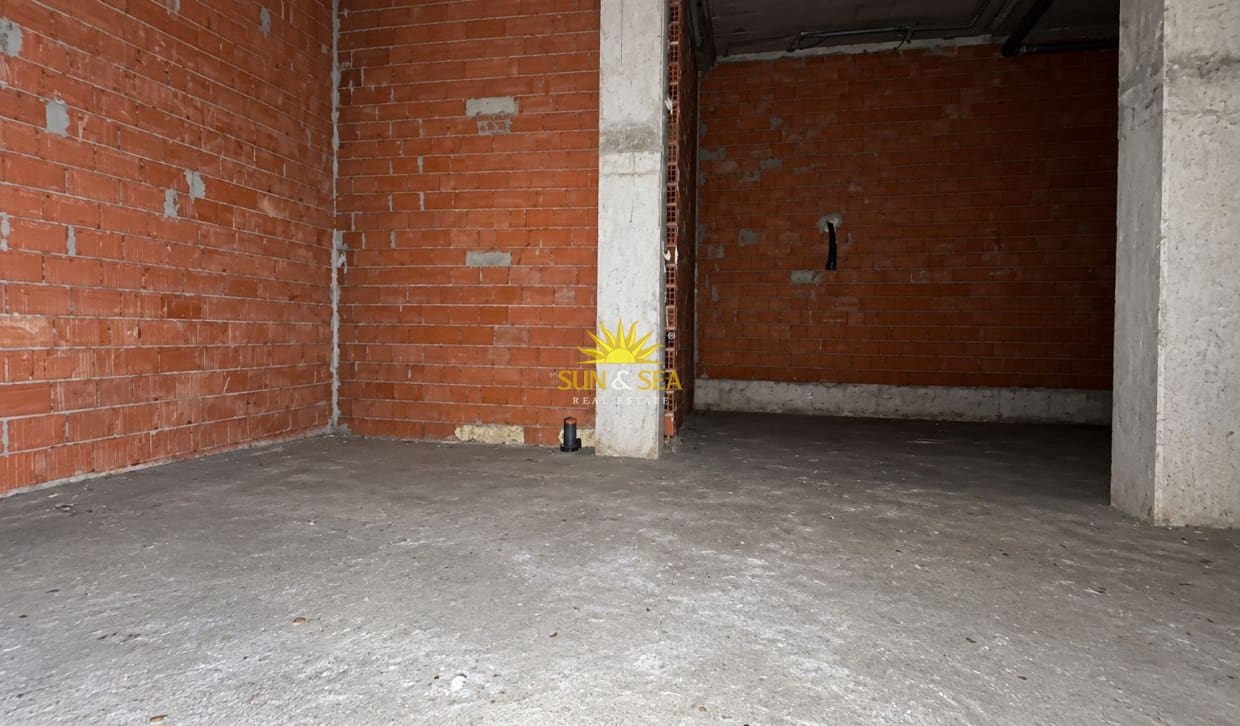 1 camera da letto Commerciale da affittare in Alicante citta - 1.200 € (Rif: 10130839)