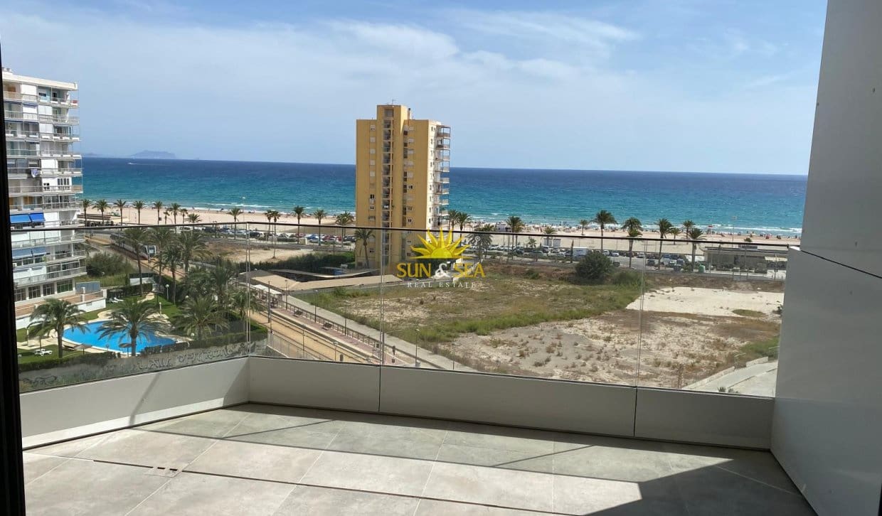 Apartamento de 2 habitaciones en Alicante / Alacant ciudad en alquiler con piscina garaje - 2.200 € (Ref: 10130840)