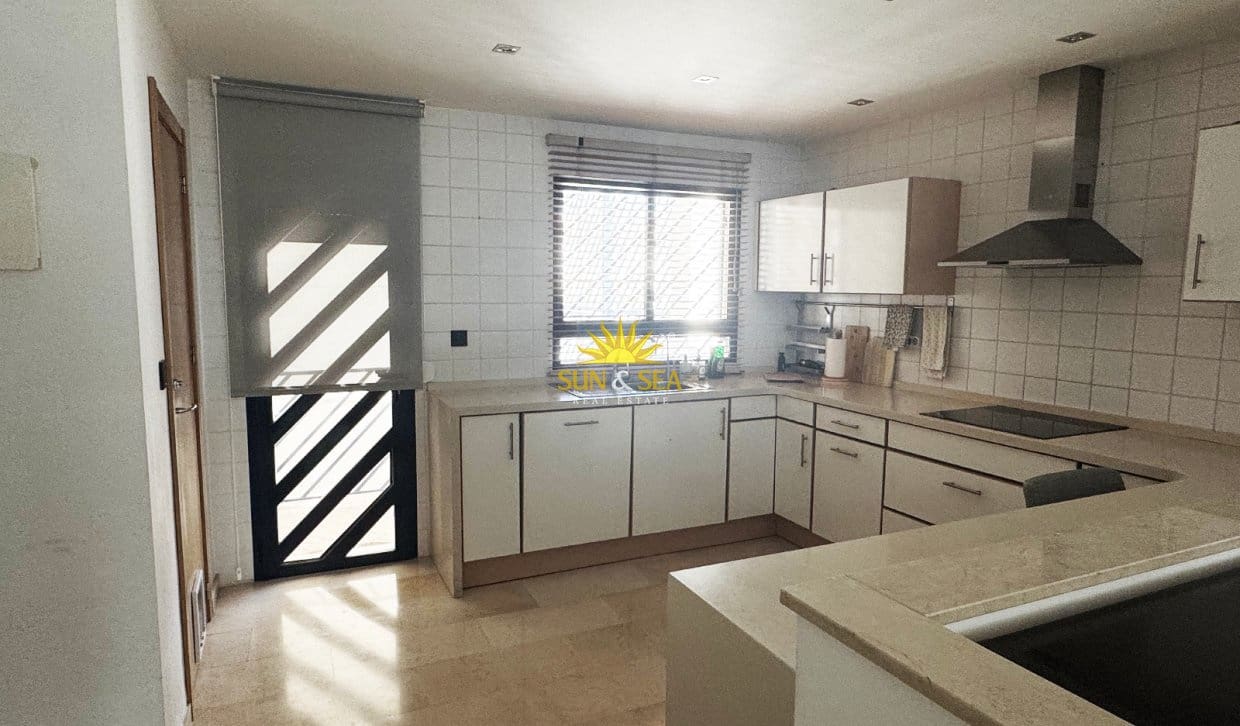 1 Zimmer Studio zu vermieten in El Campello mit Pool Garage - 880 € (Ref: 10133498)