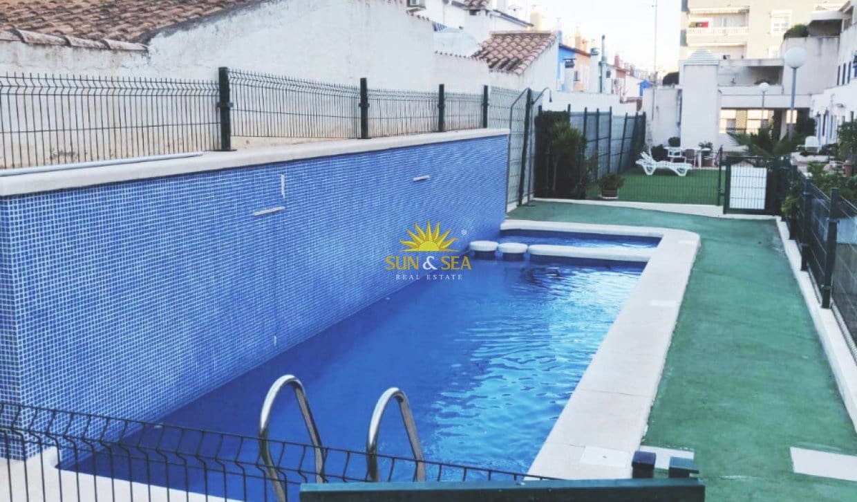 1 Zimmer Studio zu vermieten in El Campello mit Pool Garage - 880 € (Ref: 10133498)