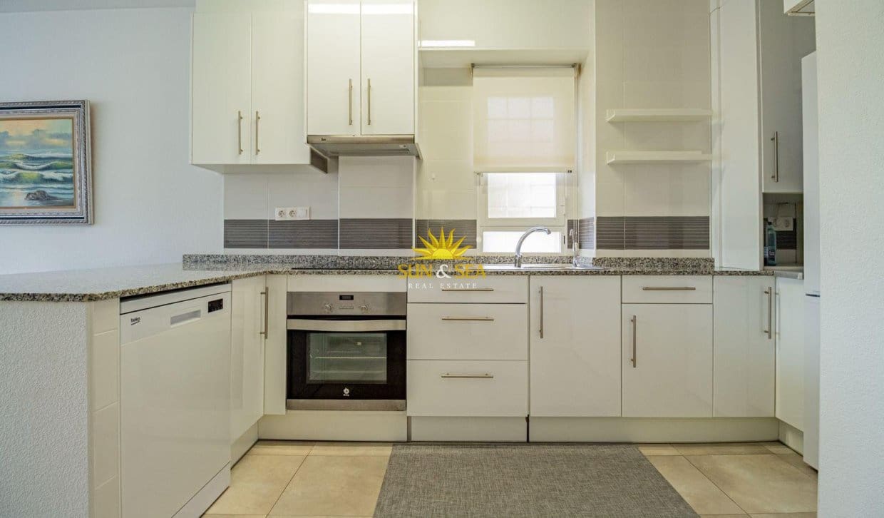 Apartamento de 1 habitación en Benidorm en alquiler vacacional con piscina - 1.350 € (Ref: 10134879)