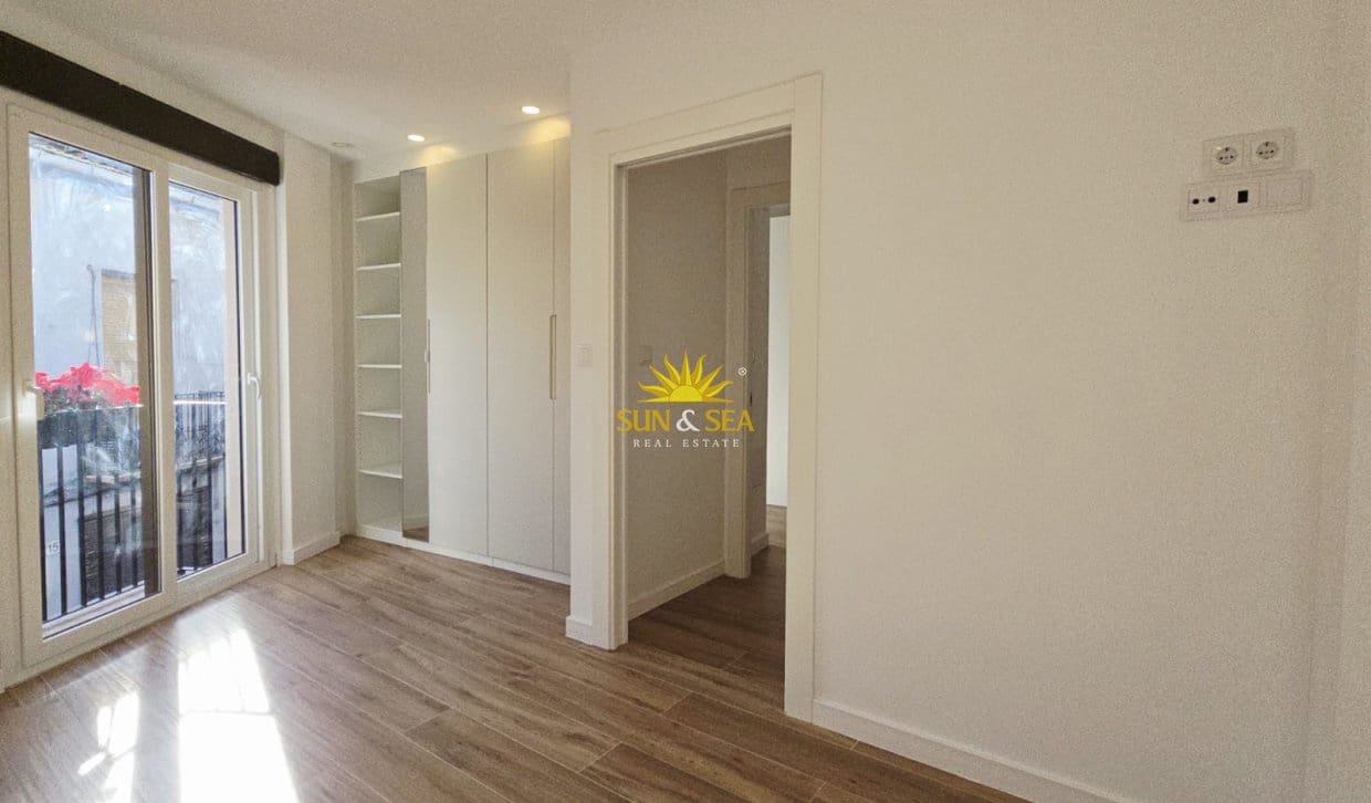4 soverom Villa til salgs i Aspe med garasje - € 399 000 (Ref: 10134880)