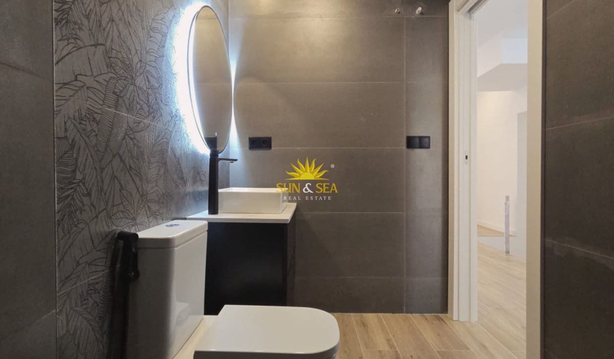 4 soverom Villa til salgs i Aspe med garasje - € 399 000 (Ref: 10134880)