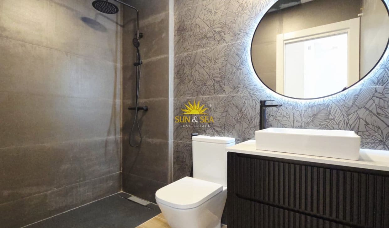 4 soverom Villa til salgs i Aspe med garasje - € 399 000 (Ref: 10134880)