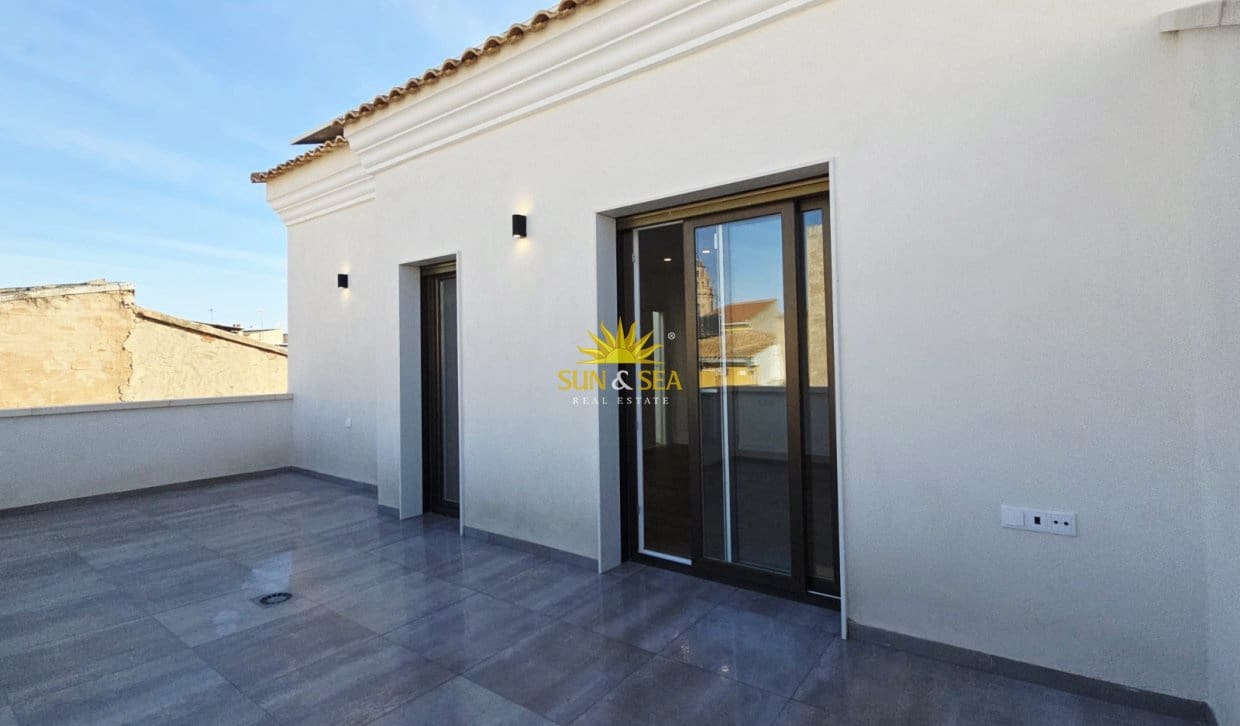 4 soverom Villa til salgs i Aspe med garasje - € 399 000 (Ref: 10134880)