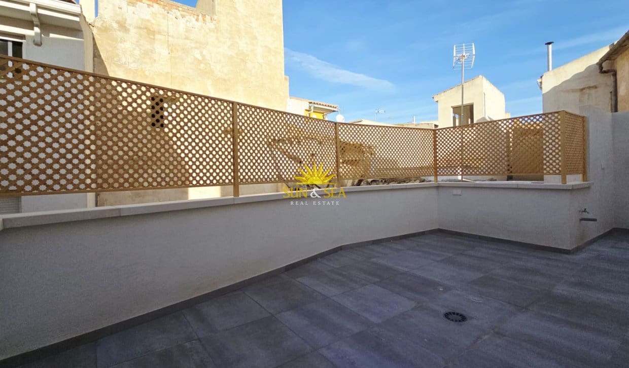 4 soverom Villa til salgs i Aspe med garasje - € 399 000 (Ref: 10134880)