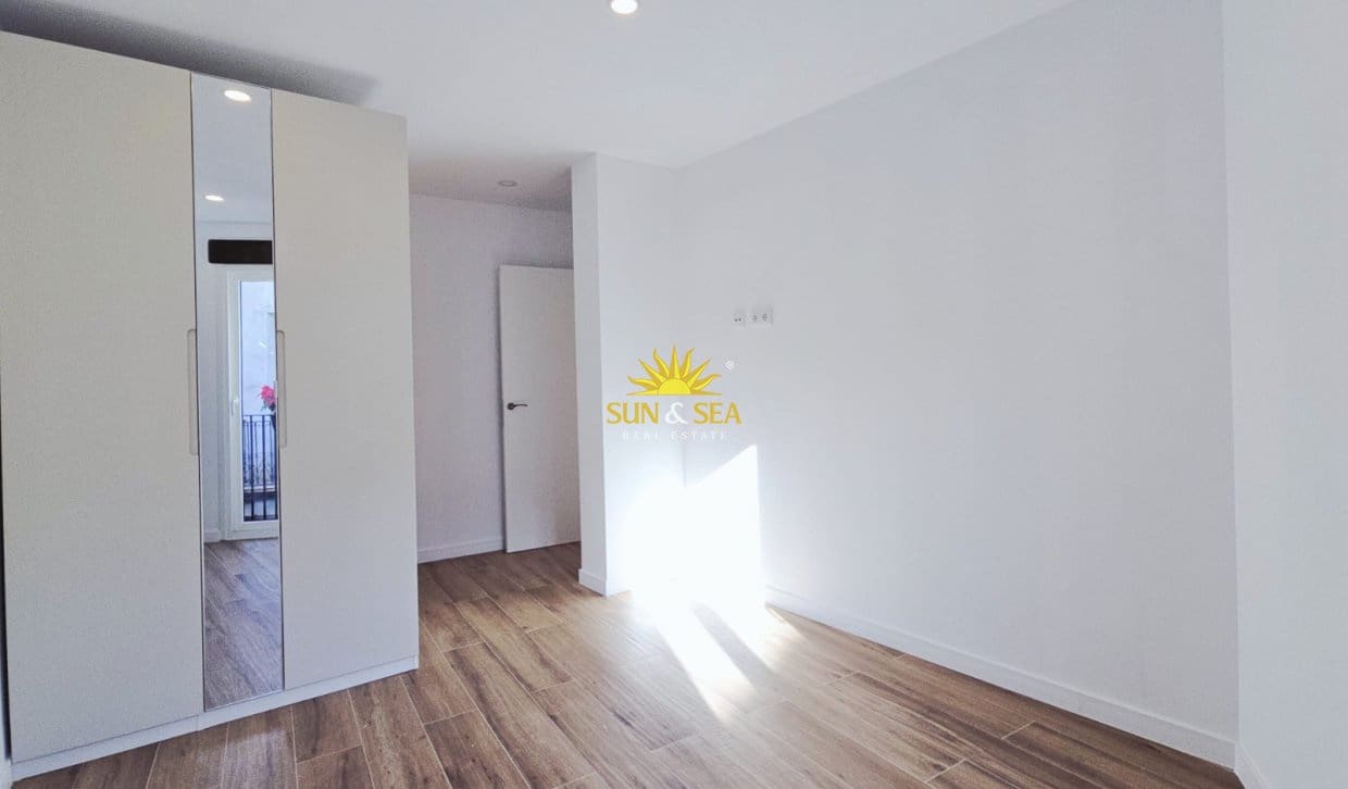 4 soverom Villa til salgs i Aspe med garasje - € 399 000 (Ref: 10134880)