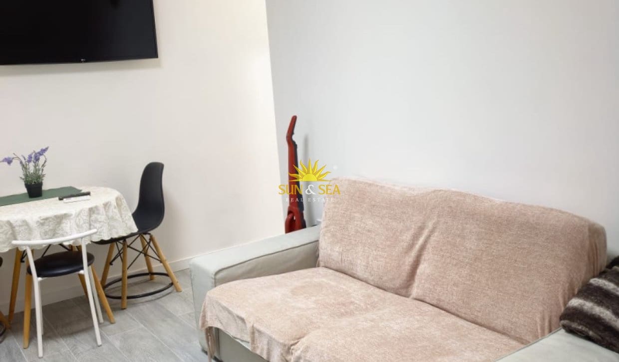 1 Zimmer Studio zu vermieten in Alicante / Alacant Stadt - 800 € (Ref: 10134882)